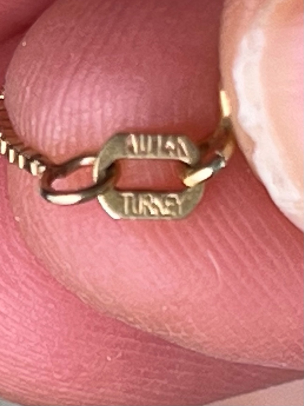 🆑 14K REAL YELLOW GOLD DANGLING NECKLACE🆑 - Picture 6 of 10